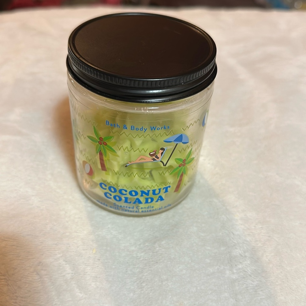 Bath & Body Works Coconut Colada Hand Poured Wax Melts